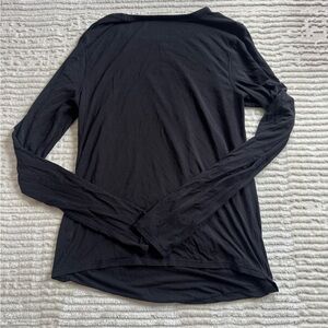 Lululemon Women’s Long Sleeve Black Top
